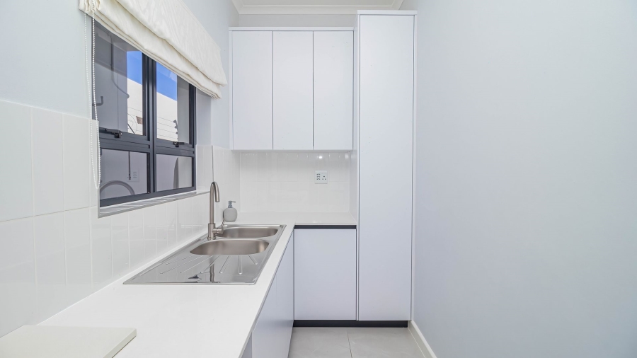 4 Bedroom Property for Sale in Sandown Western Cape